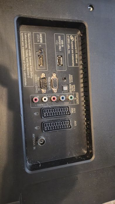 Televizor LG 37LF2500 - 94 cm - Full HD