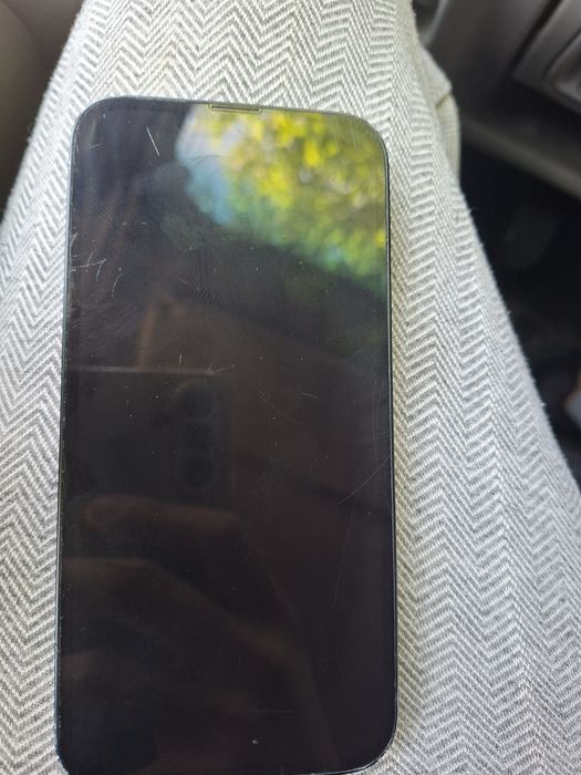 Vând iPhone 13 128 86% starea bună