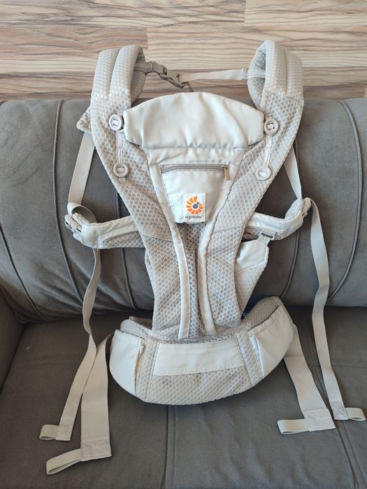 Эргорюкзак Ergobaby Omni Breeze