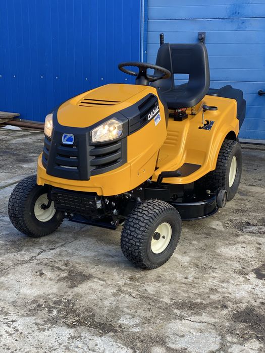 Vand tractor/tractoras gazon MTD CUB CADET !