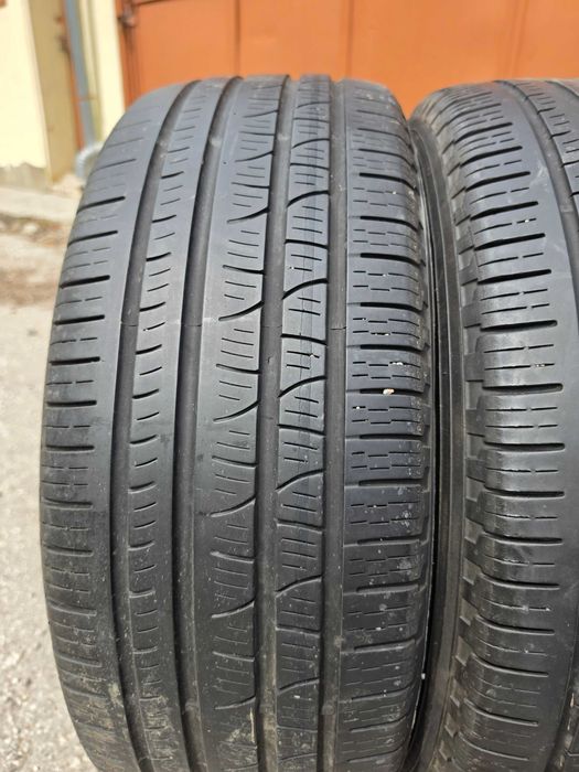 4 бр. всесезонни гуми 235/65/17 Pirelli 5-6 mm DOT 0420/1319