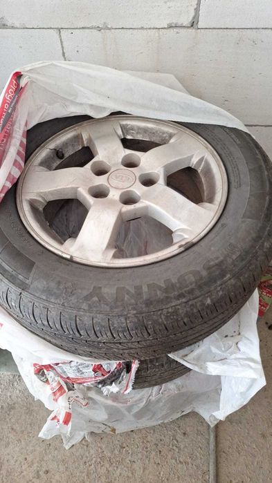 Jante cu anvelope Kia Sportage