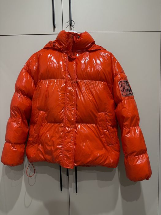 Дамско яке с качулка