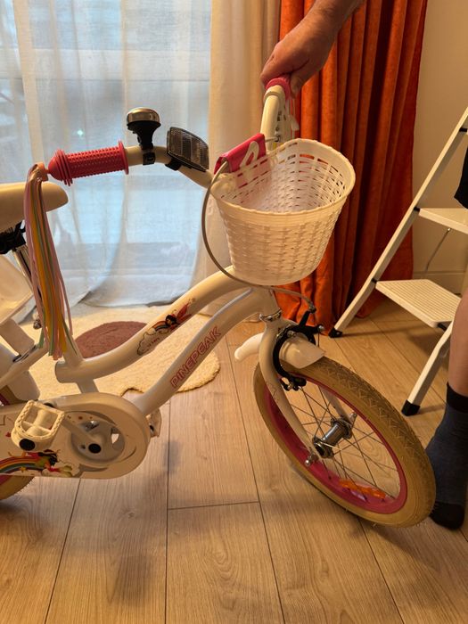 Bicicleta fetita roti de 16 inch