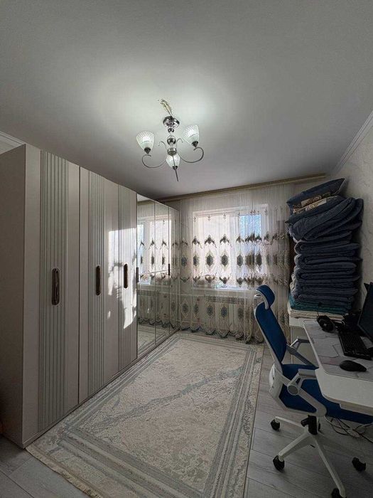 Продам 2 комнатную 8 мкр