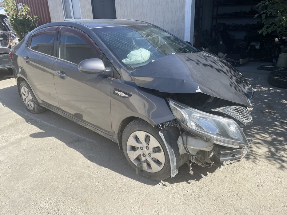 На разборе Киа рио 2015 пробег 92