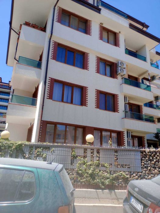 Продава се Магазин в Варна, Виница - 225 кв.м за 1600 €/кв.м - Снимка #1