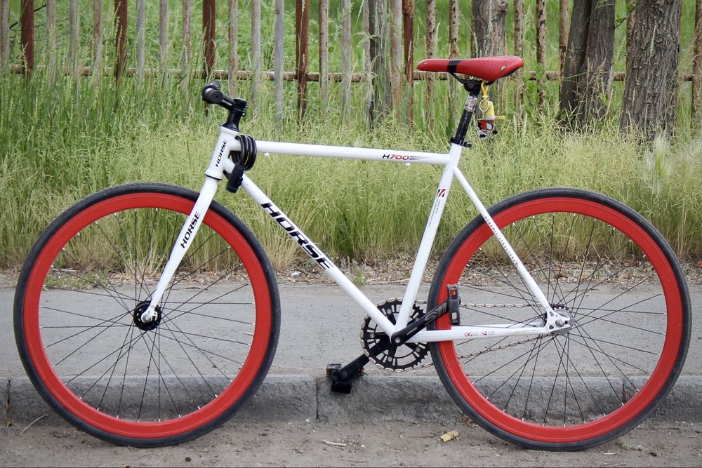 Продам фикс Horse H700. Торг.