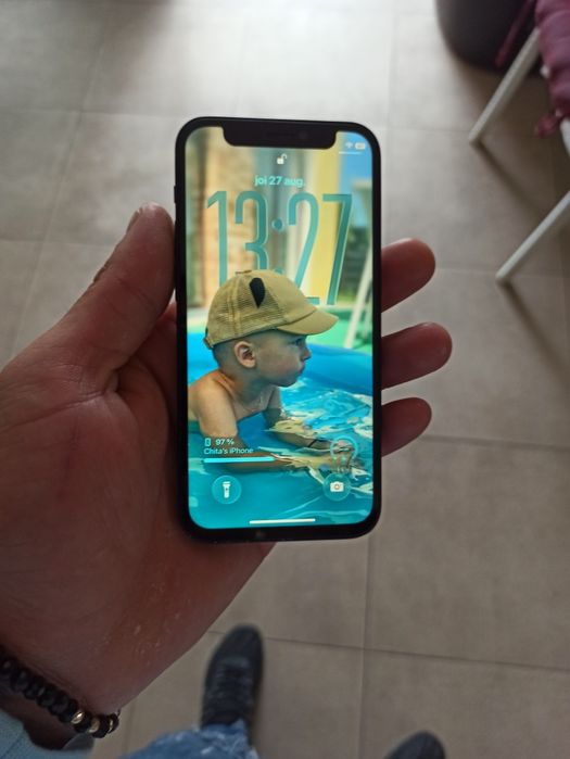 Vand /schimb iphone 12 mini