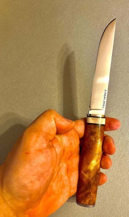 Нож от неръждаема шведска стомана AEB-L