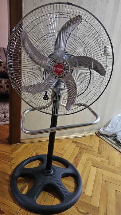Вентилятор почти новый
