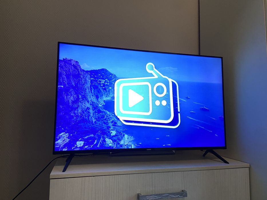 Телевизор Yasin LED 43 G9 рабочий