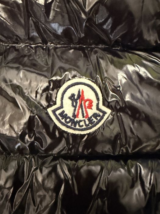 Vesta Moncler neagra