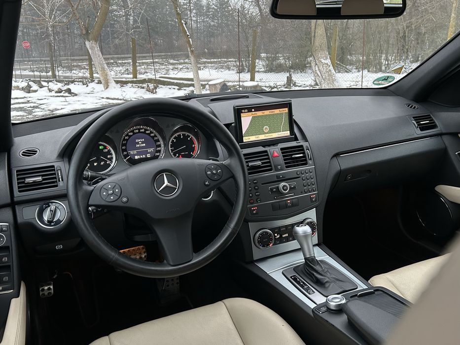 Mercedes C350 CDI V6 251
