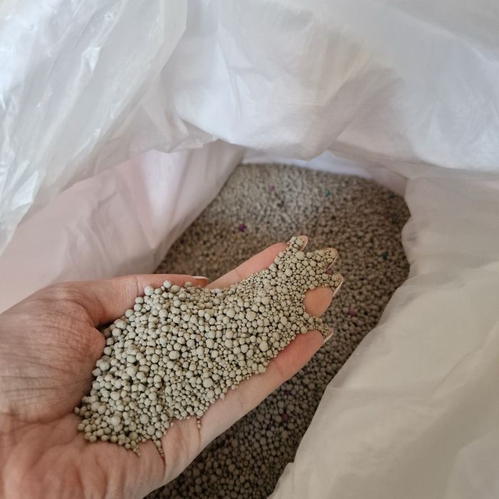 Котешка тоалетна бентонит два аромата  -  5L, 10L