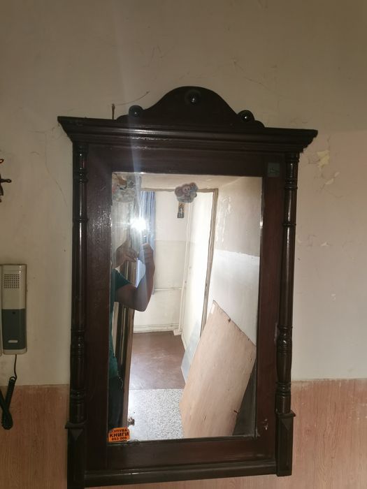 Стар сандък. И др. Виж снимките.