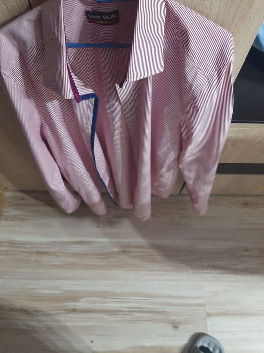 Vand/ schimb Cămașă originală marimea 41