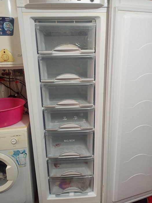 Морозильник 243 литра