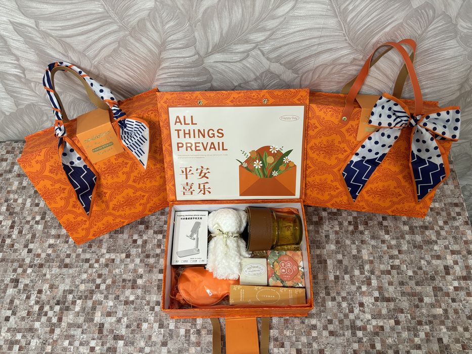 Новогодние подарочные боксы