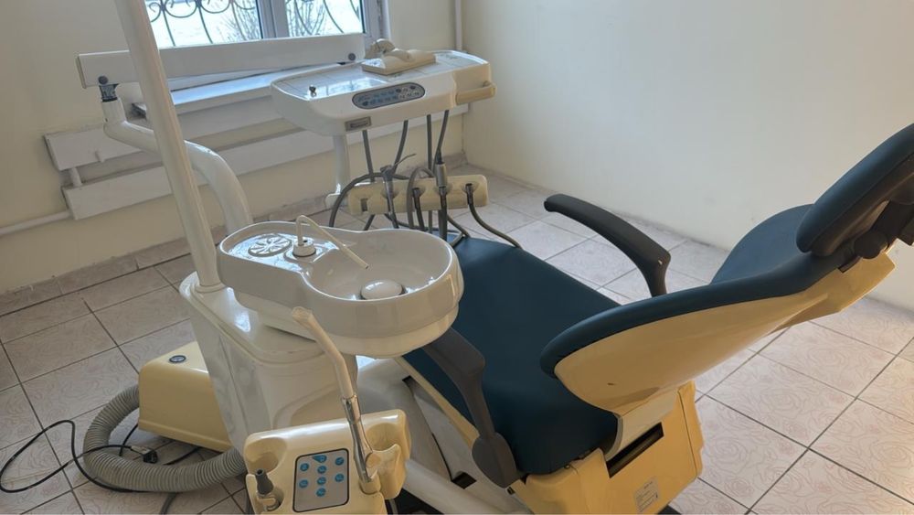 Стоматологическое кресло