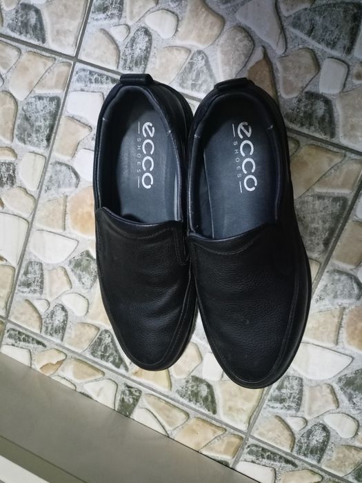 Обувь мужская в идеальном состоянии туфли ,берцовки новые