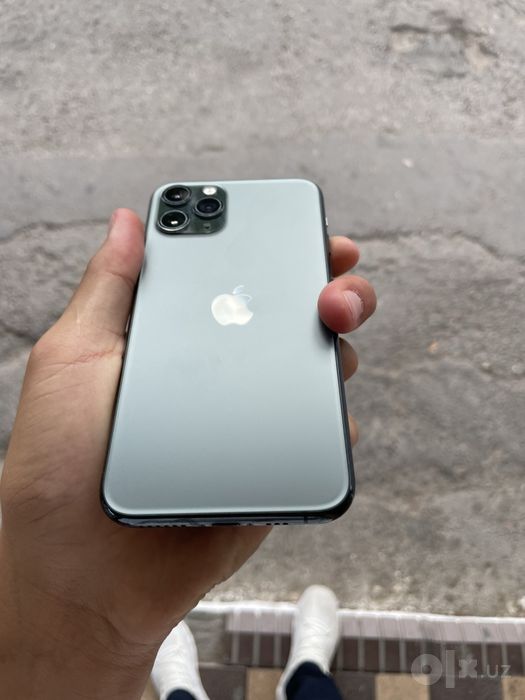 iPhone 11 pro 256gb 160$