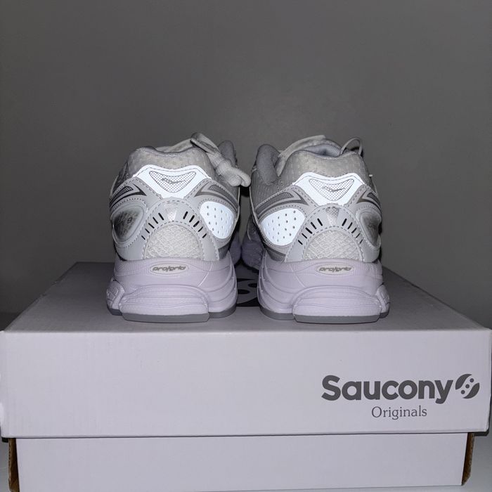 Saucony Pro Grid Omni 9