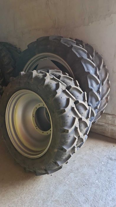 Roti Tehnologice /Inguste /Legumicole Tractor John Deere Valtra Claas