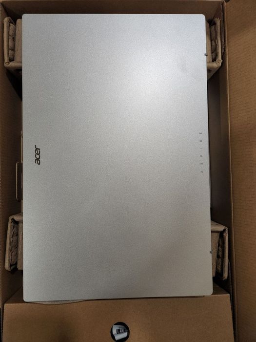 Ноутбук Acer i3 N305 DDR5 8GB/256GB перечисление есть