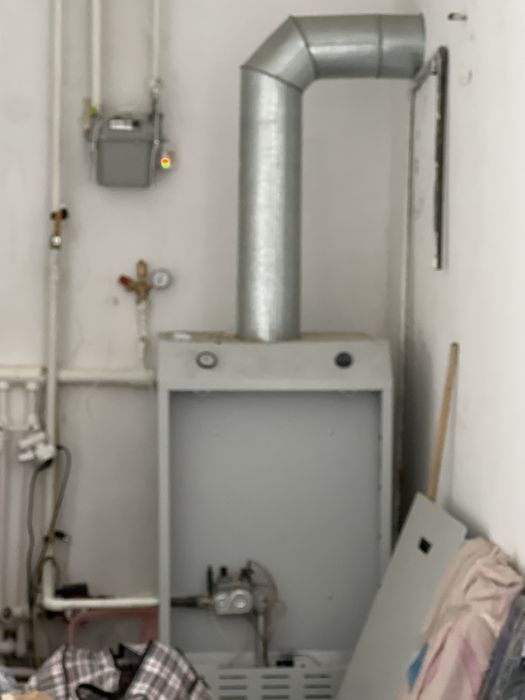 Продам комерческое помещение, в черте города ,