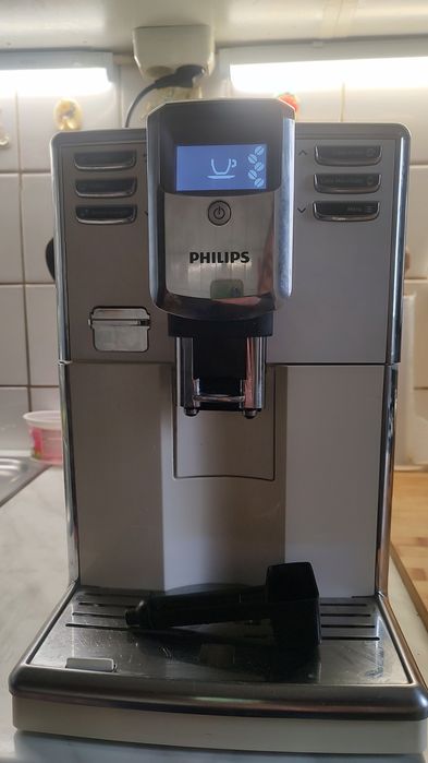 Vând aparat cafea( espressor) Saeco incanto deluxe