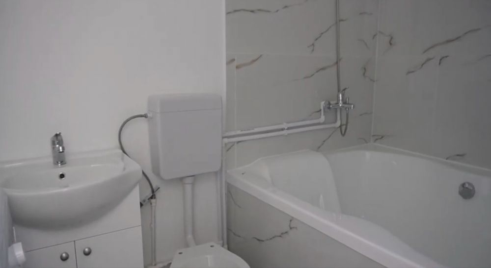 Vanzare imobil primul rand la mare ! 2 Mai