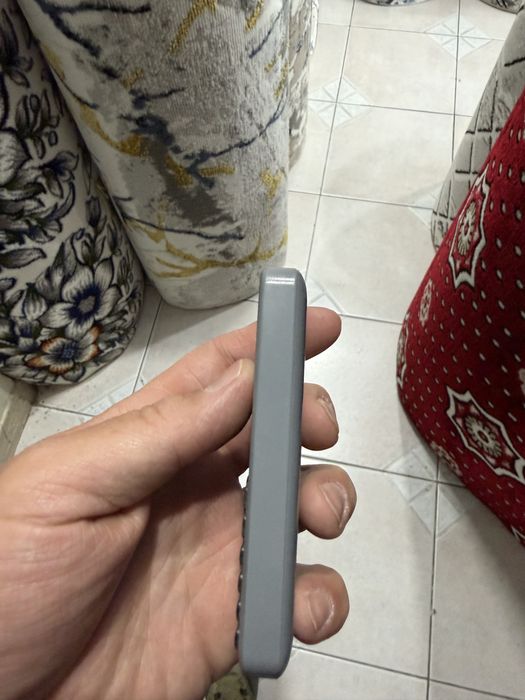 Новей телефон ишлатилган холати яхши