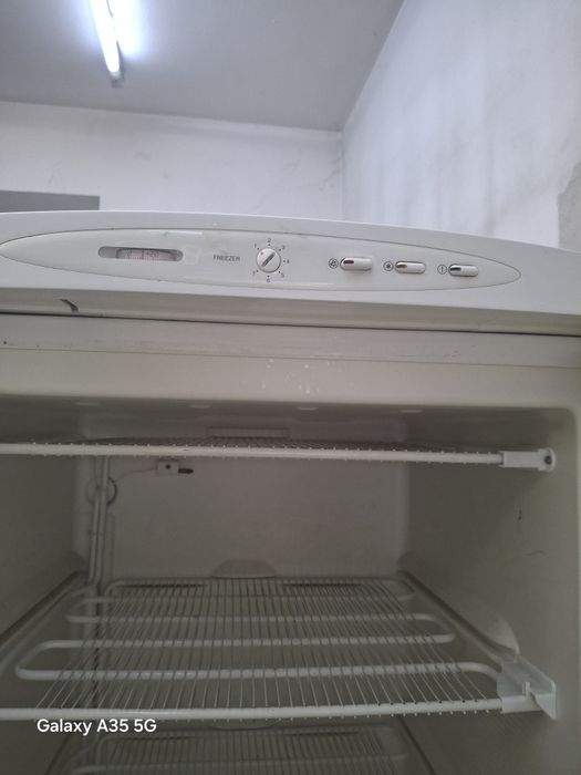 Продавам хл витрина