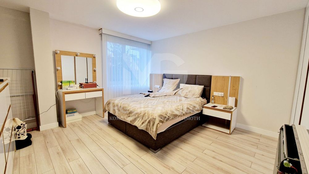 Продава се Тристаен апартамент в Пловдив, Остромила - 101 кв.м за 2030 €/кв.м - Снимка #9
