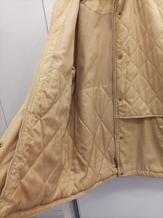 Дамско есенно яке запазено