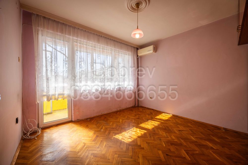 Продава се Многостаен апартамент в Варна, Левски - 140 кв.м за 1020 €/кв.м - Снимка #9