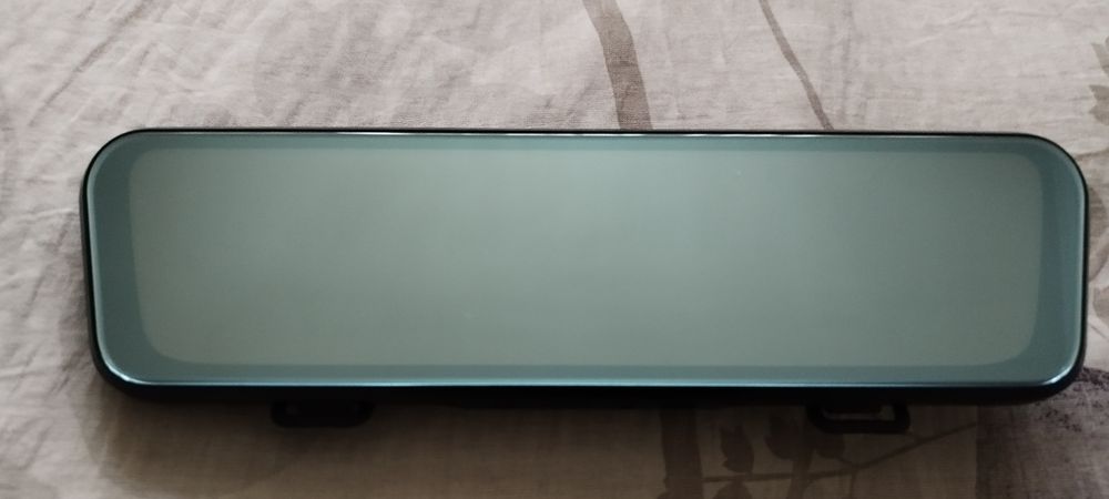 Зеркало-видеорегистратор