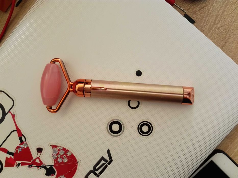 Бяла и декоративна козметика