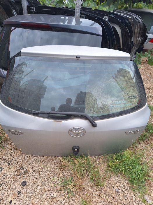 Врата багажник Toyota Yaris / Тойота Ярис 2007г.