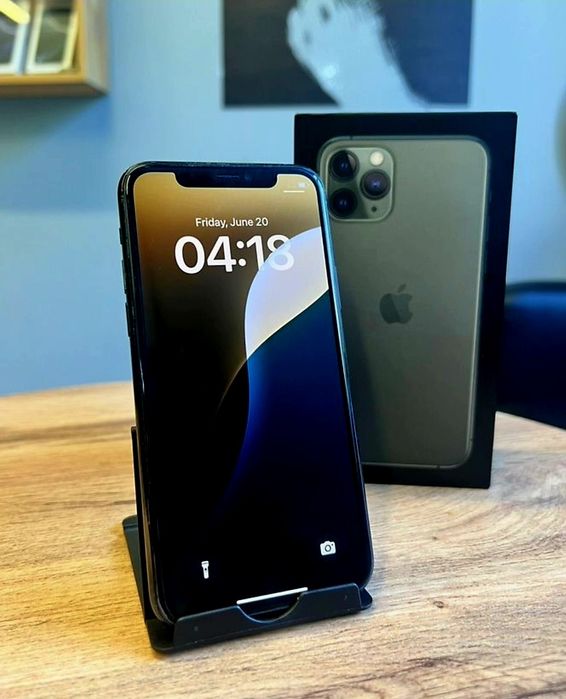 Apple Iphone 11 pro телефон  айфон  в идеале