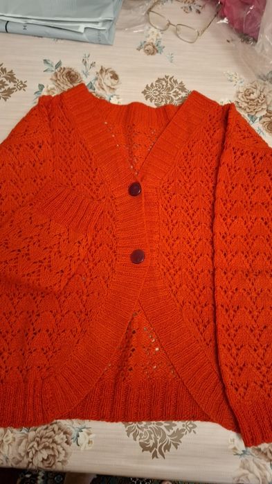 Полуверы,кофты  теплые.