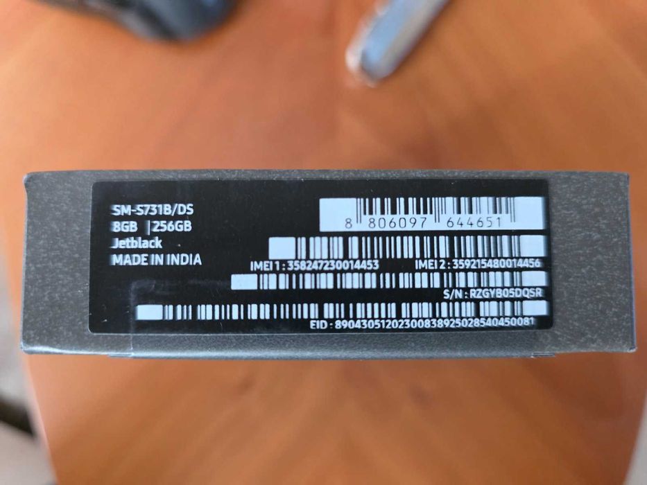 Samsung Galaxy S25 FE 256GB Телефона е чисто нов неразпечатван