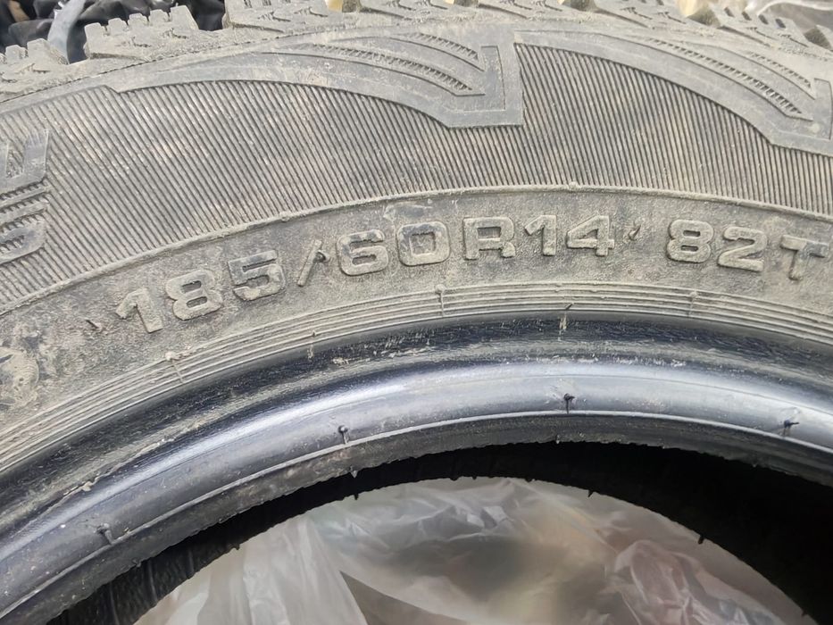 Продам шины зимнее