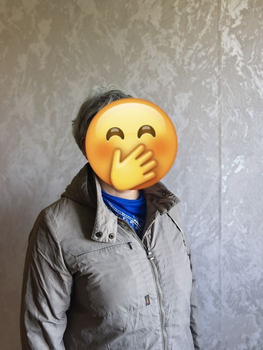 Продам демисезонную куртку