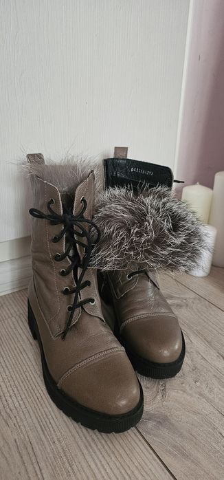 Дамски боти с естествен пух