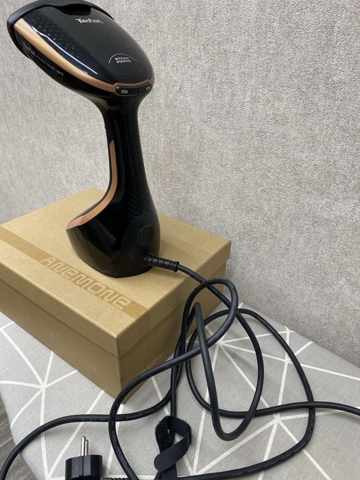 Паровой утюг на продаже