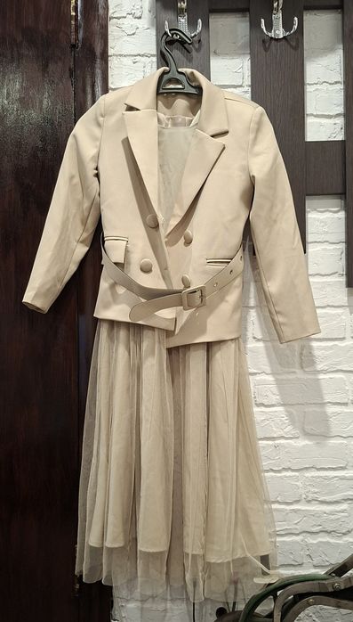 Продам вещи женские(для девочк)