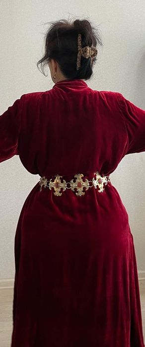 Күміс белдік сердолик тастарымен