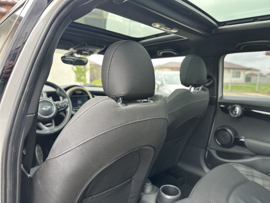 Mini Cooper / 1.5 Benzina / 130cp / 74.300 km / Istoric Bavaria / Pachet JCW /